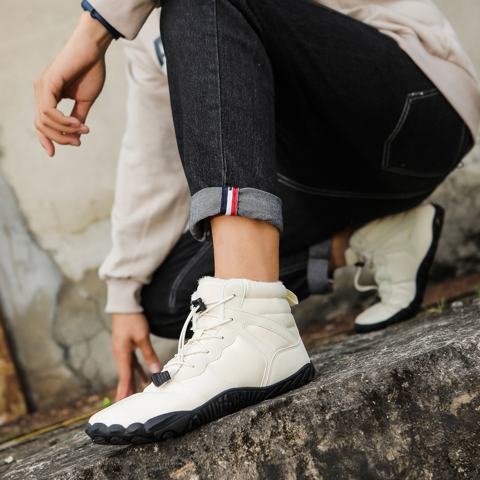 Five Fingers Non-slip Snow Boots: Your Ultimate Winter Companion