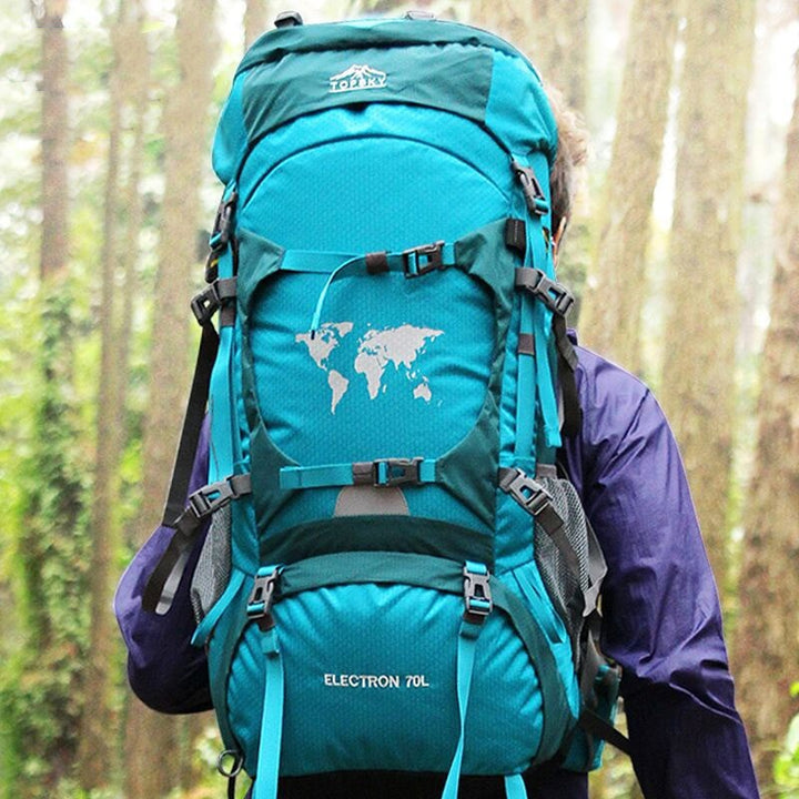 Water-splashing Multifunctional Hiking Backpack
